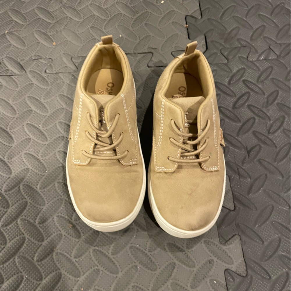 Osh kosh Beige Lace-Up Sneakers